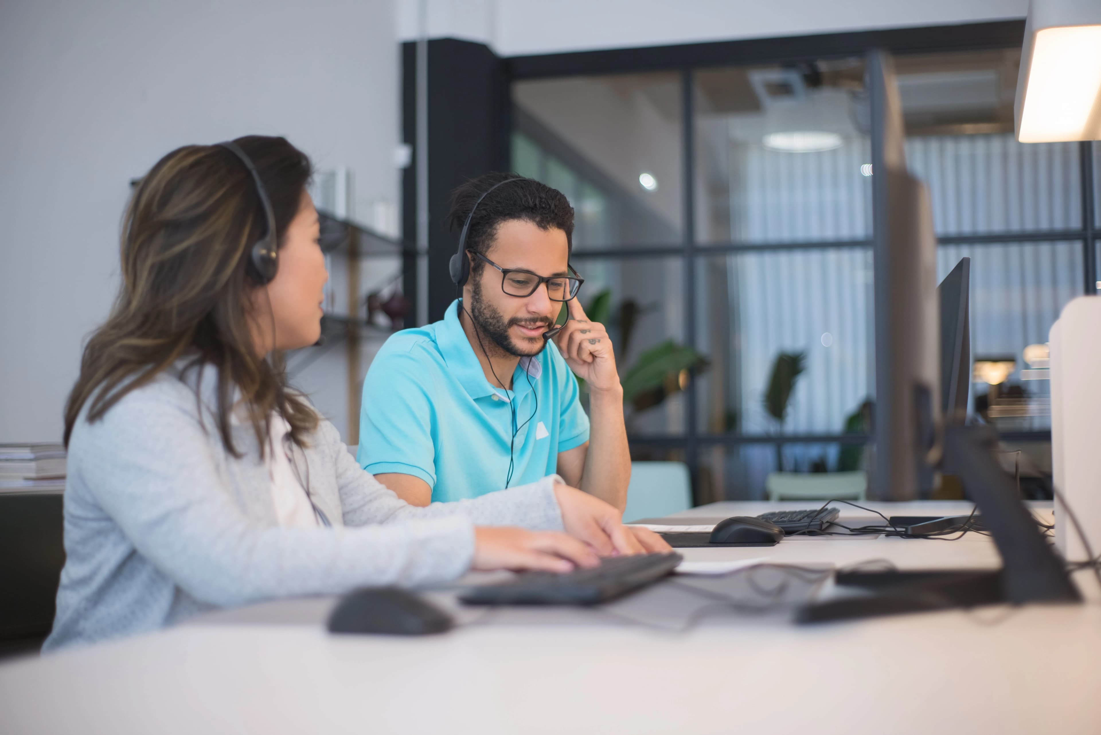 IT support services and customer assistance team